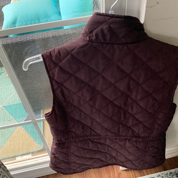 Cynthia Rowley Quilted Sleeveless Puffer Vest Maroon  Size Medium - Picture 3 of 5